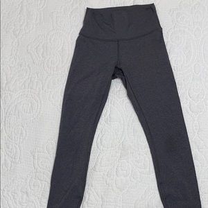 Lulu lemon Wunder Under 25”